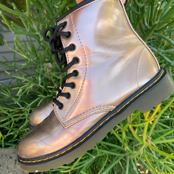 DOC MARTENS rose gold Metallic Lace Up Boots Size 3In excellent